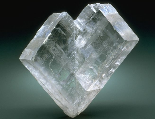 什么是方解石？它的應(yīng)用領(lǐng)域都有哪些？